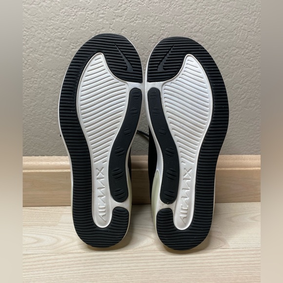 Nike Air Max Dia Black Summit White Sneakers AQ4312-001 Womens Shoes Size 9.5 - Picture 5 of 16